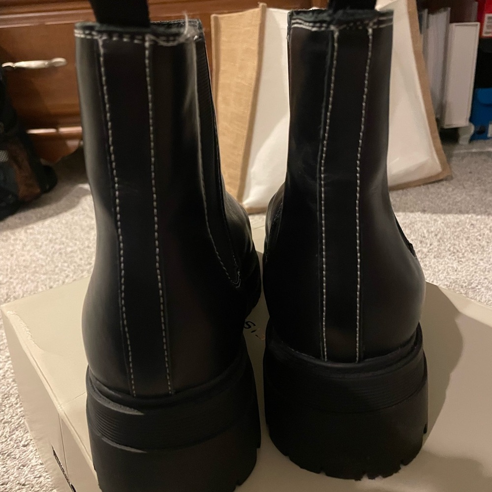 Marc Fisher Pietro Boot